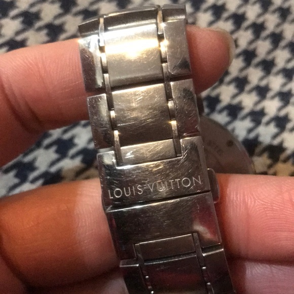 Louis Vuitton Watch - Picture 4 of 5